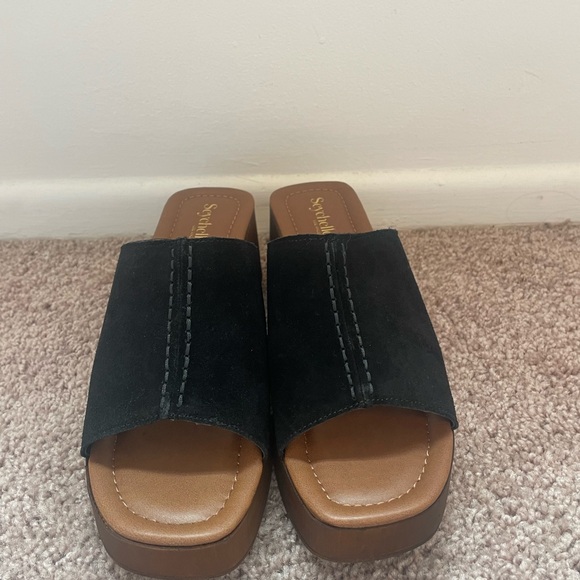 Seychelles Black and Brown Mules with Chunky Heel - Picture 4 of 7